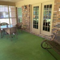 Screened porch at Lakeview Lodge